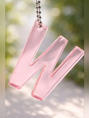 Handmade Pink Epoxy Resin Letter W Keychain Cute Aesthetic Gift Accessory